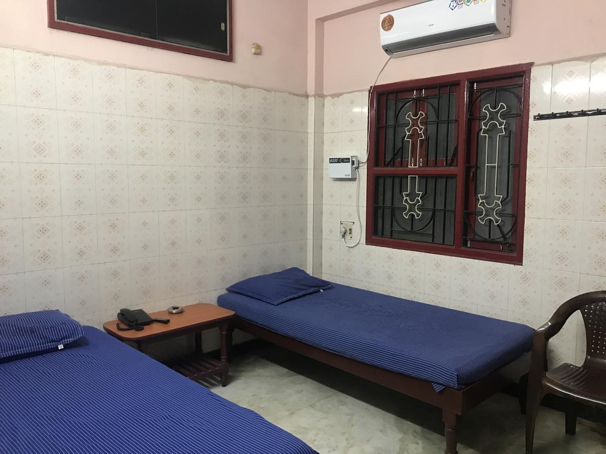Merit Guest House Csennai Kültér fotó
